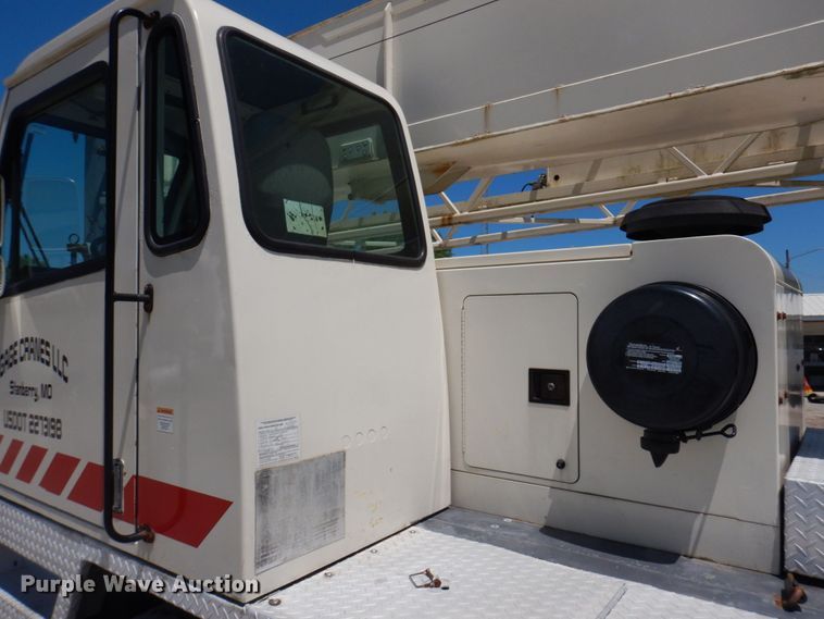 image for item DP5597 2001 Terex T335  crane