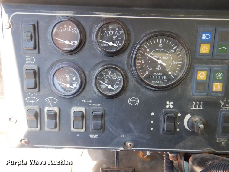 image for item DP5597 2001 Terex T335  crane