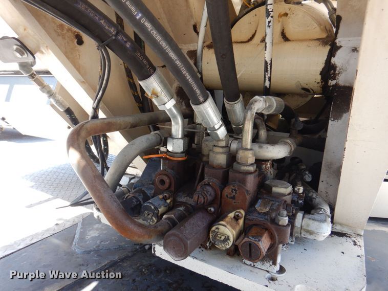 image for item DP5597 2001 Terex T335  crane