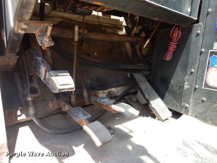 image for item DP5597 2001 Terex T335  crane