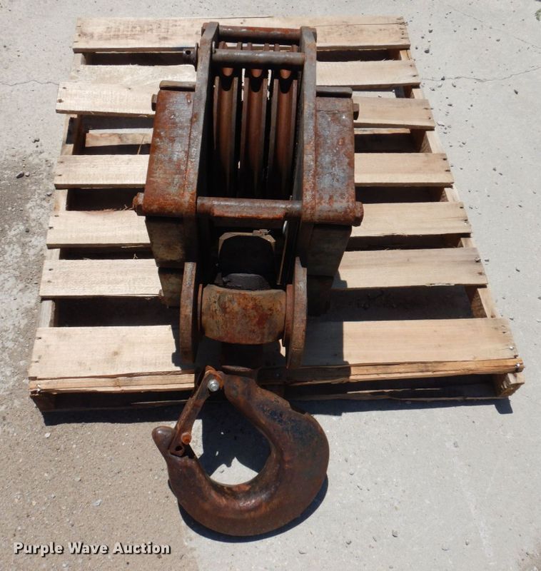 image for item DP5597 2001 Terex T335  crane