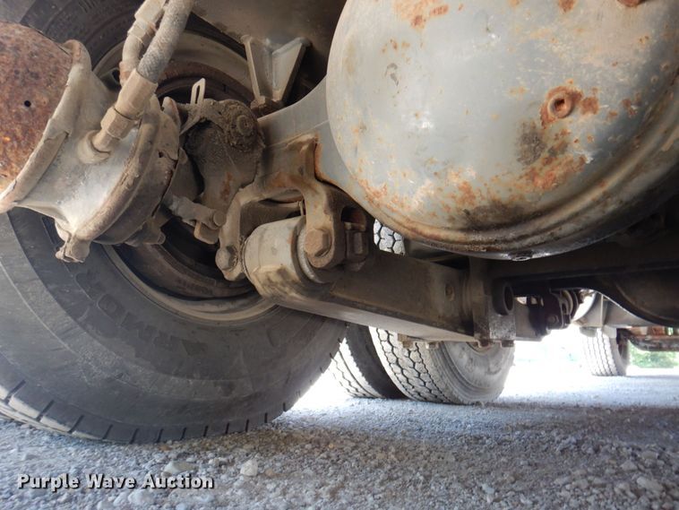 image for item DP5597 2001 Terex T335  crane