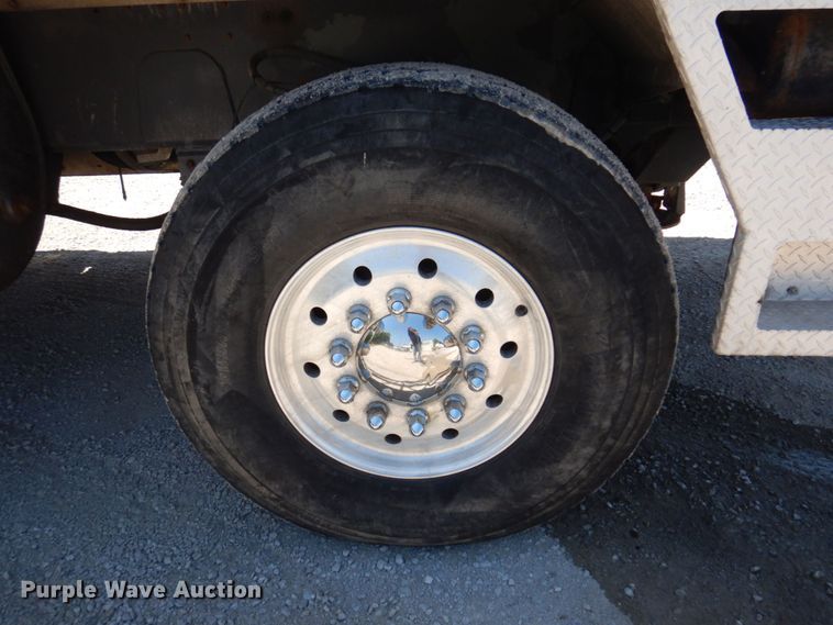 image for item DP5597 2001 Terex T335  crane