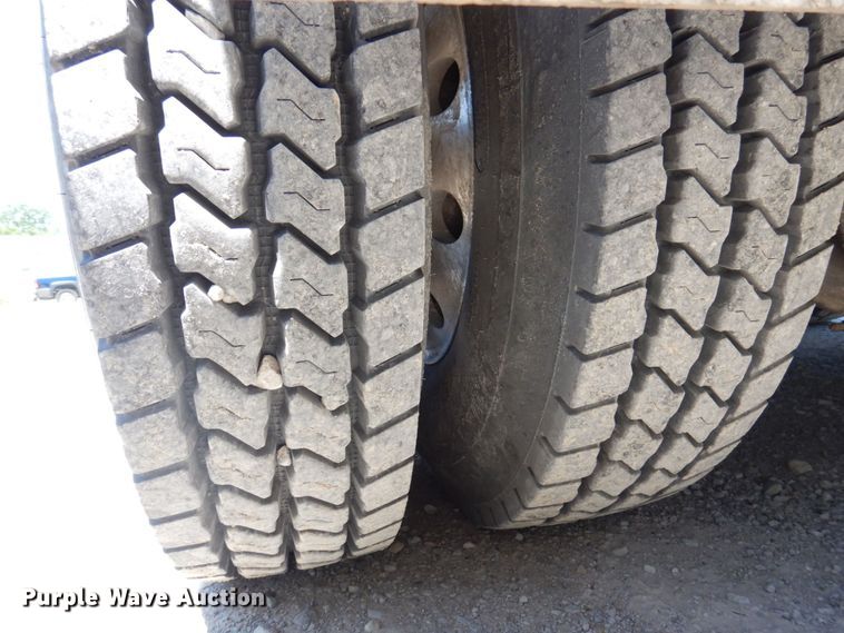 image for item DP5597 2001 Terex T335  crane