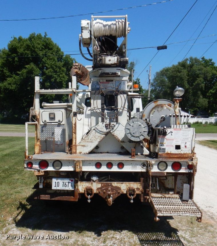 image for item DP5598 2005 International 4300 SBA  digger derrick truck