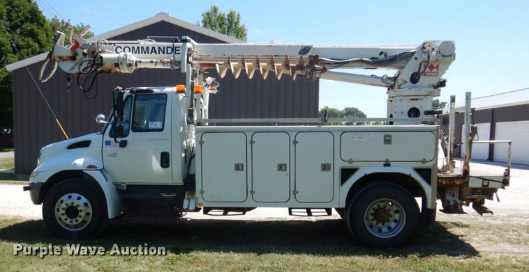 image for item DP5598 2005 International 4300 SBA  digger derrick truck