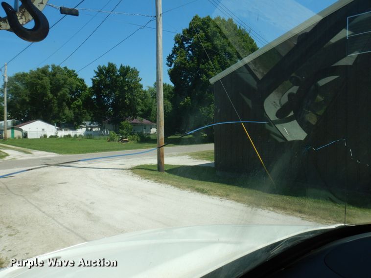 image for item DP5598 2005 International 4300 SBA  digger derrick truck