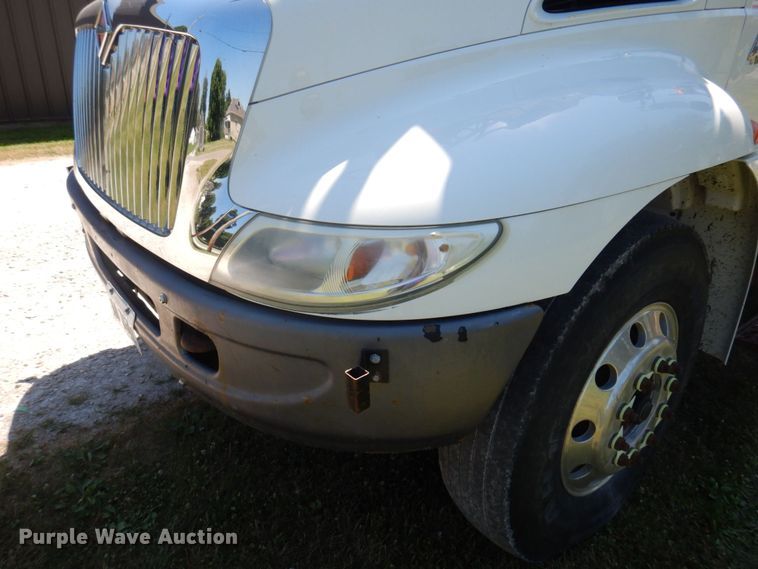 image for item DP5598 2005 International 4300 SBA  digger derrick truck