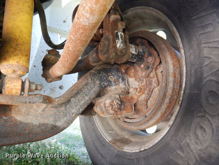 image for item DP5598 2005 International 4300 SBA  digger derrick truck