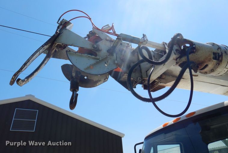 image for item DP5598 2005 International 4300 SBA  digger derrick truck