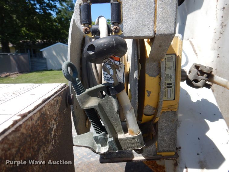 image for item DP5598 2005 International 4300 SBA  digger derrick truck