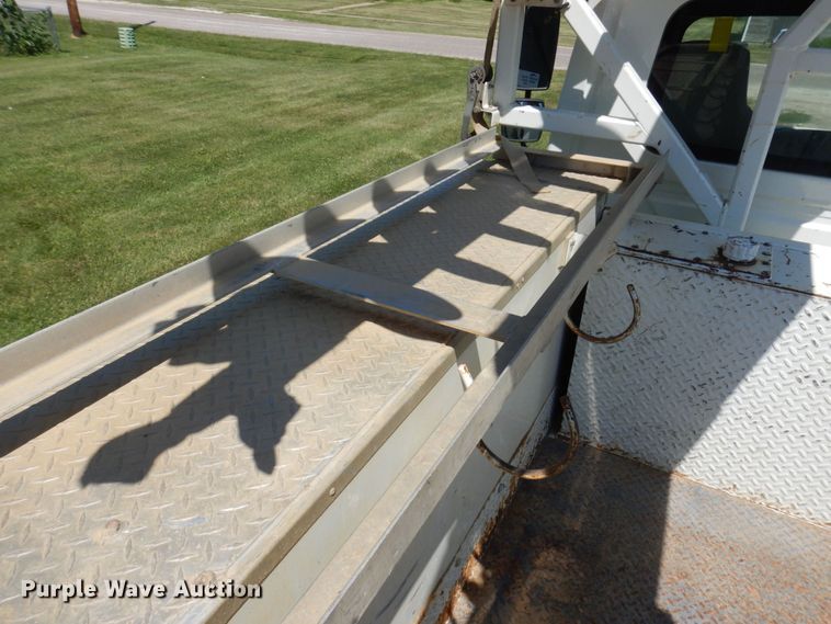 image for item DP5598 2005 International 4300 SBA  digger derrick truck