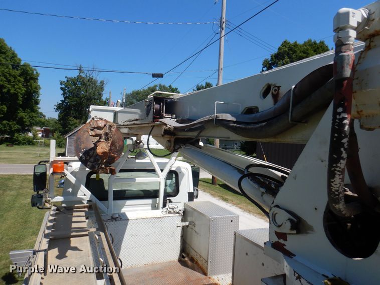 image for item DP5598 2005 International 4300 SBA  digger derrick truck