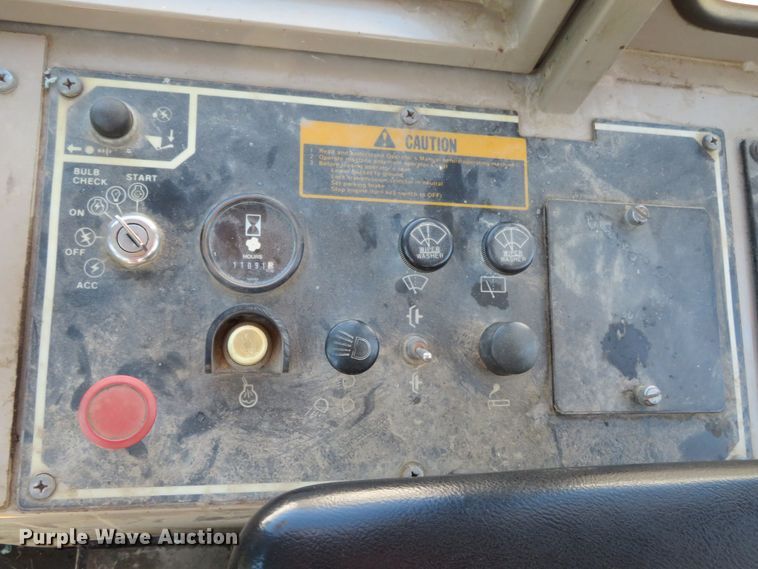 image for item DR0084 1992 John Deere 644E  wheel loader