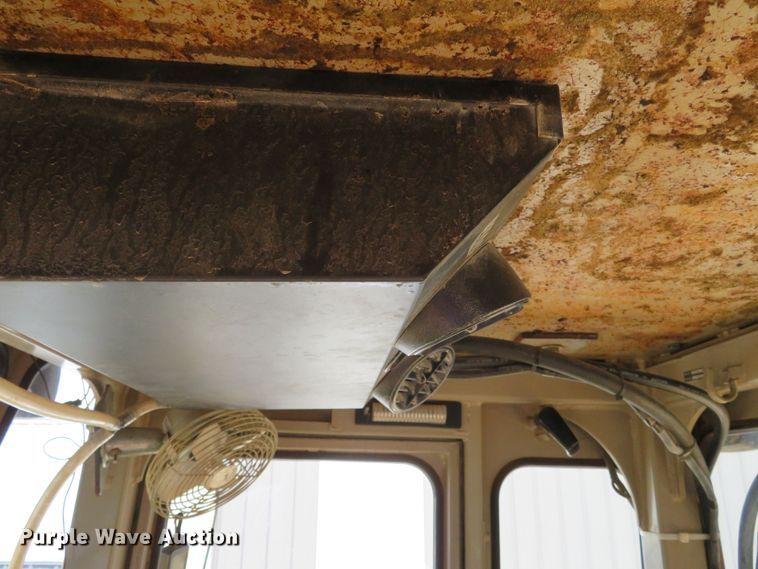 image for item DR0084 1992 John Deere 644E  wheel loader