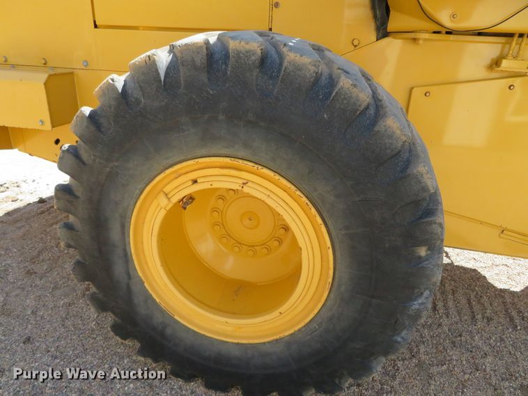 image for item DR0084 1992 John Deere 644E  wheel loader