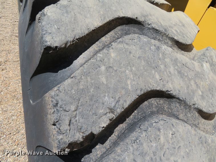 image for item DR0084 1992 John Deere 644E  wheel loader