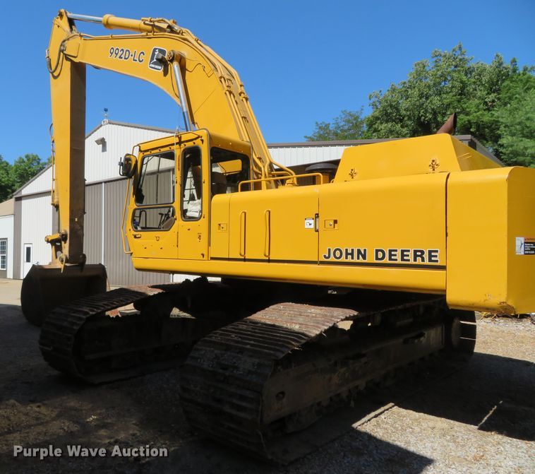 image for item DR0085 1990 John Deere 992D-LC  excavator