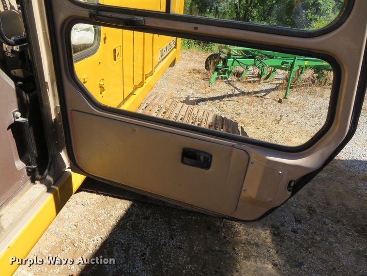 image for item DR0085 1990 John Deere 992D-LC  excavator