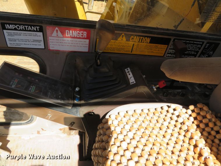 image for item DR0085 1990 John Deere 992D-LC  excavator