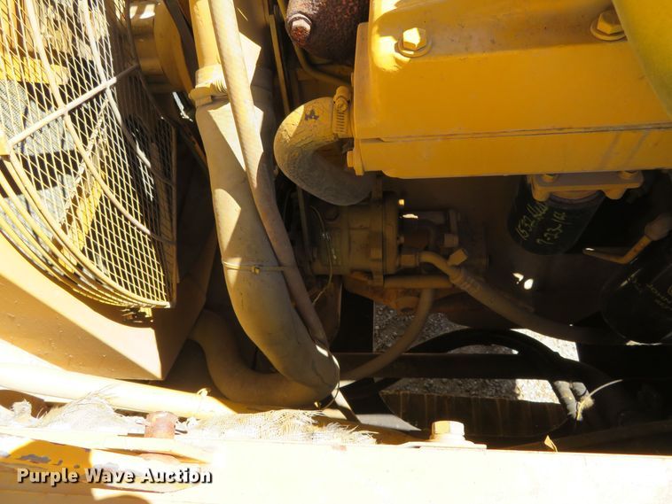 image for item DR0085 1990 John Deere 992D-LC  excavator