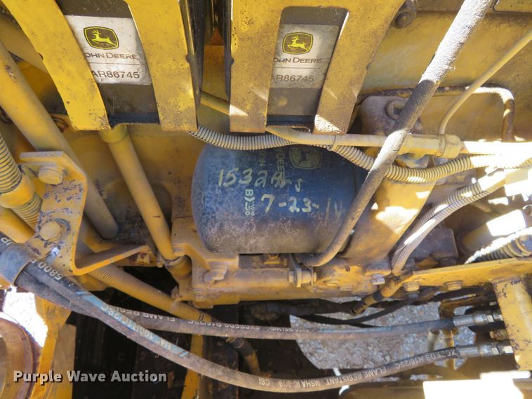 image for item DR0085 1990 John Deere 992D-LC  excavator