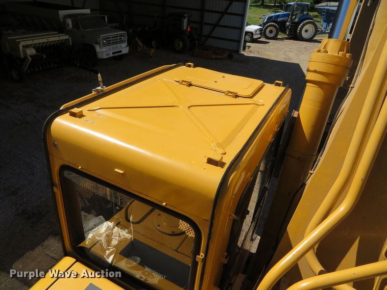 image for item DR0085 1990 John Deere 992D-LC  excavator