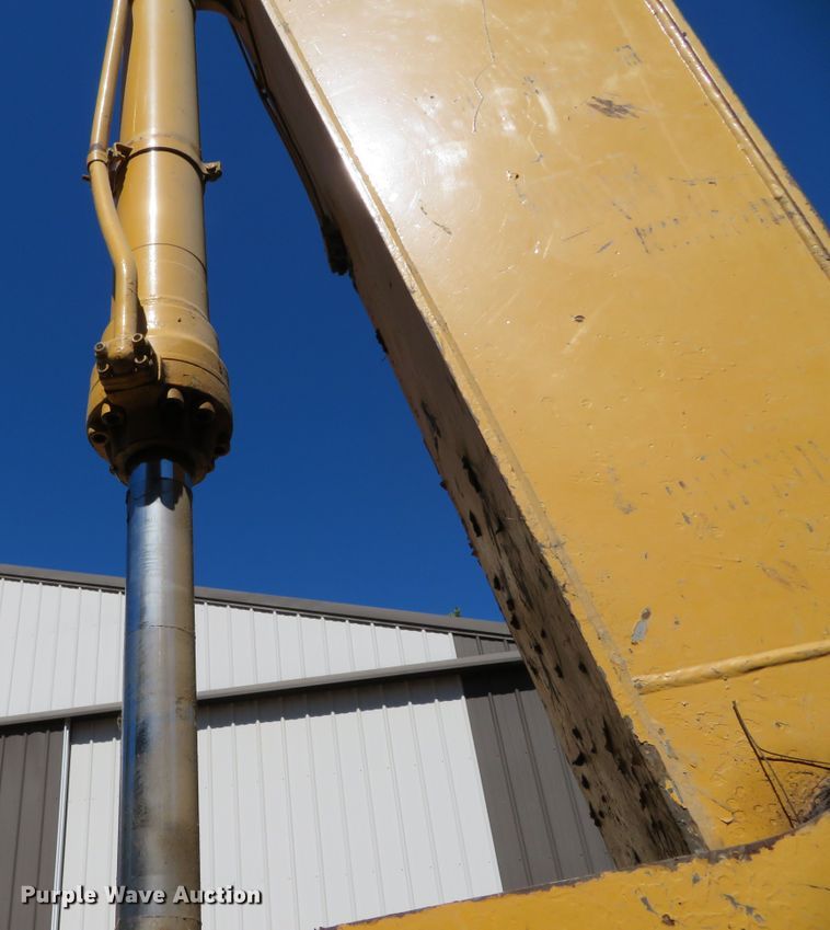 image for item DR0085 1990 John Deere 992D-LC  excavator