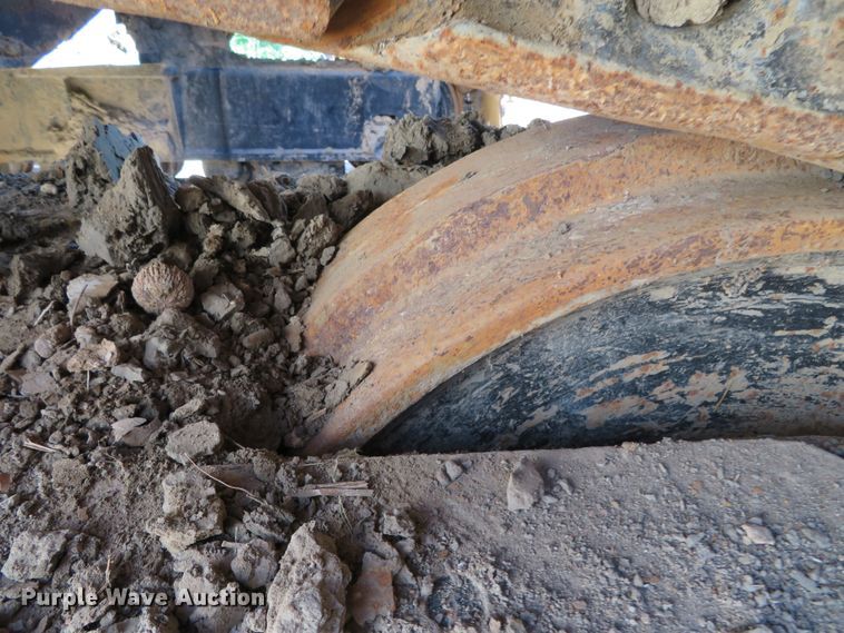 image for item DR0085 1990 John Deere 992D-LC  excavator