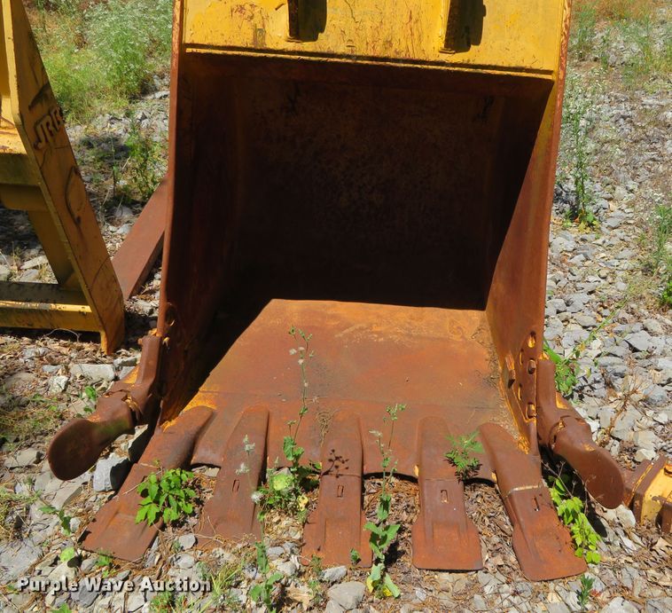 image for item DR0085 1990 John Deere 992D-LC  excavator