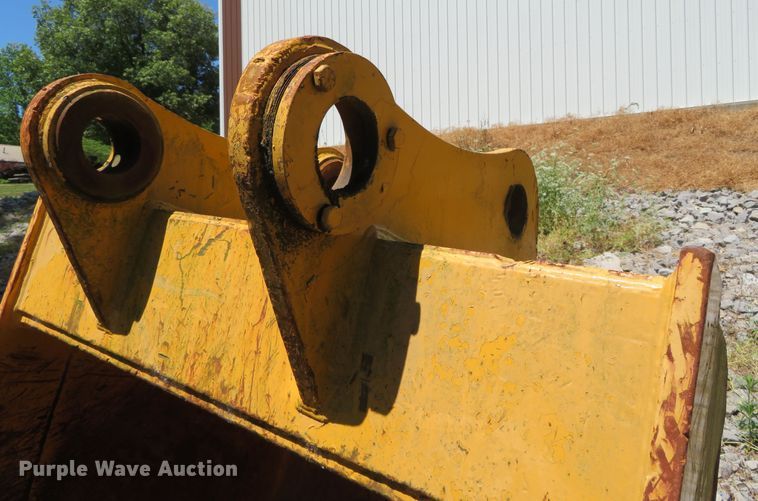 image for item DR0085 1990 John Deere 992D-LC  excavator