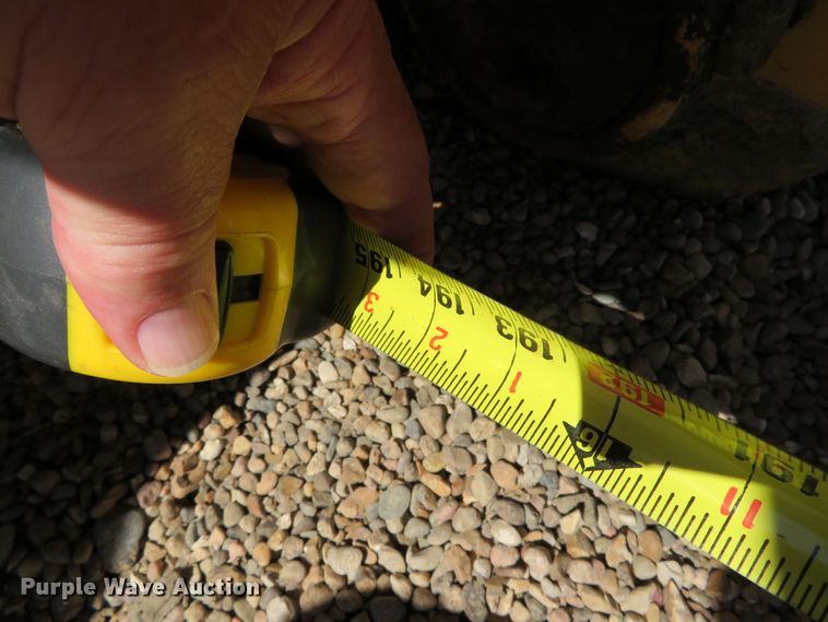 image for item DR0085 1990 John Deere 992D-LC  excavator