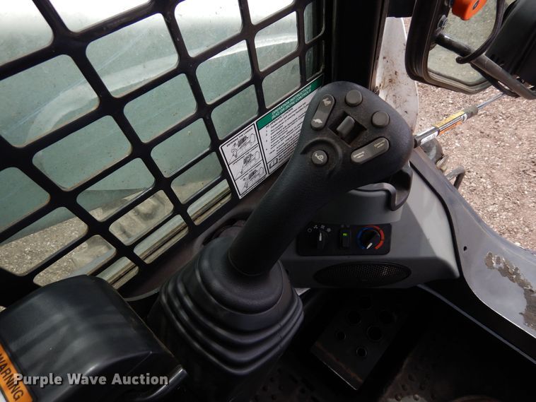 image for item DR1218 2015 Bobcat S650  skid steer loader