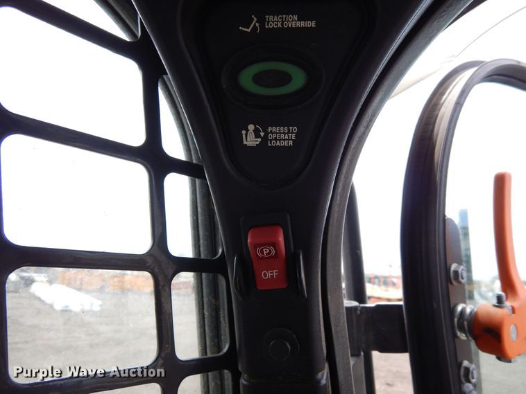 image for item DR1218 2015 Bobcat S650  skid steer loader