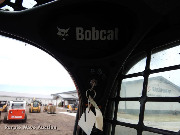 image for item DR1218 2015 Bobcat S650  skid steer loader