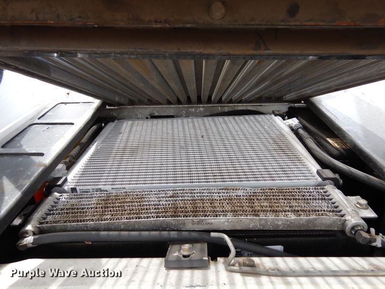 image for item DR1218 2015 Bobcat S650  skid steer loader