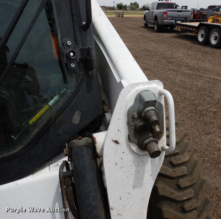 image for item DR1218 2015 Bobcat S650  skid steer loader
