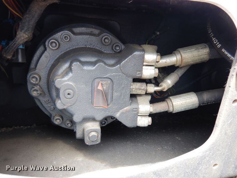 image for item DR1218 2015 Bobcat S650  skid steer loader