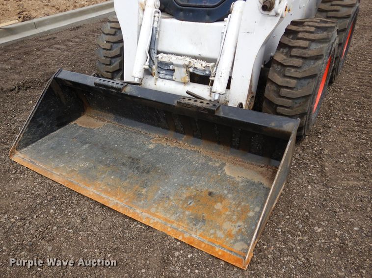image for item DR1219 2020 Bobcat S740  skid steer loader