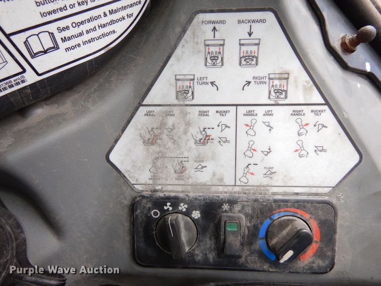 image for item DR1219 2020 Bobcat S740  skid steer loader