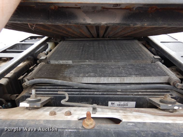 image for item DR1219 2020 Bobcat S740  skid steer loader