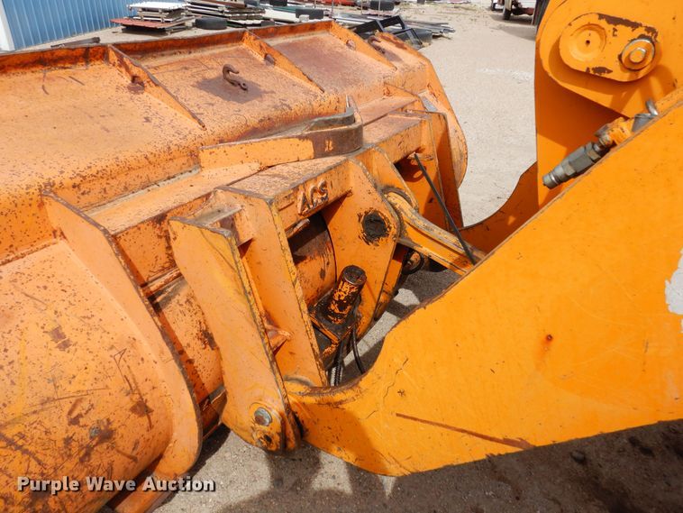 image for item DR1223 1996 Samsung SL120-2  wheel loader