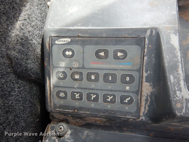 image for item DR1223 1996 Samsung SL120-2  wheel loader