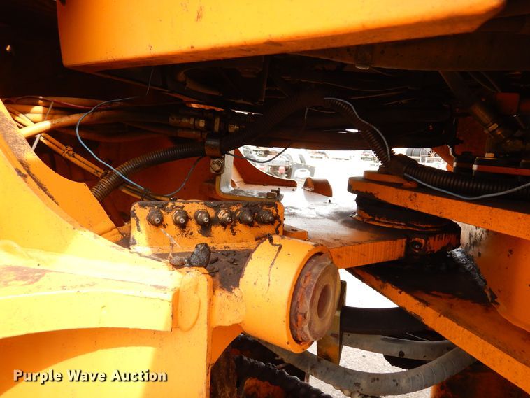 image for item DR1223 1996 Samsung SL120-2  wheel loader