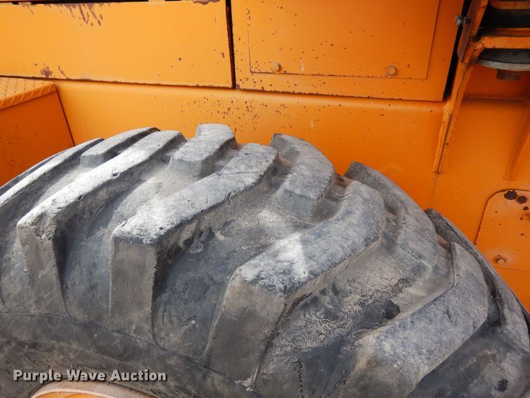 image for item DR1223 1996 Samsung SL120-2  wheel loader