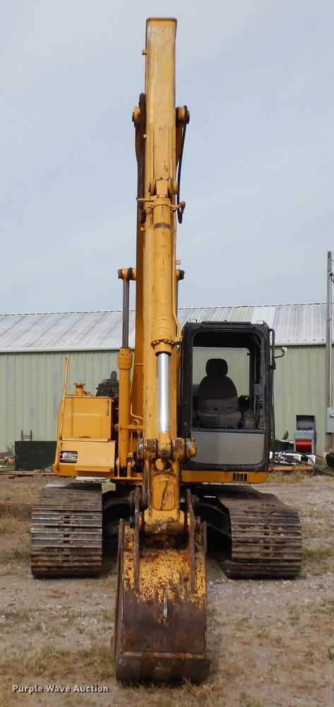 image for item DR1229 1994 John Deere 490E  excavator