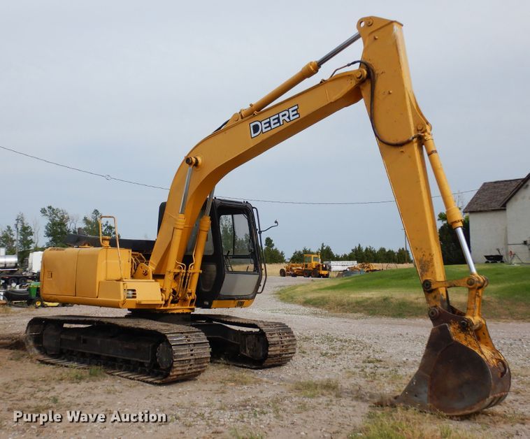 image for item DR1229 1994 John Deere 490E  excavator