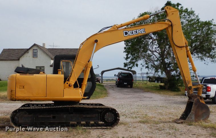image for item DR1229 1994 John Deere 490E  excavator