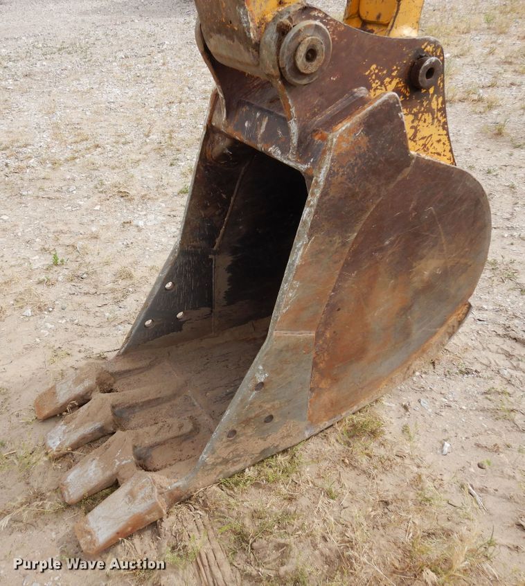 image for item DR1229 1994 John Deere 490E  excavator