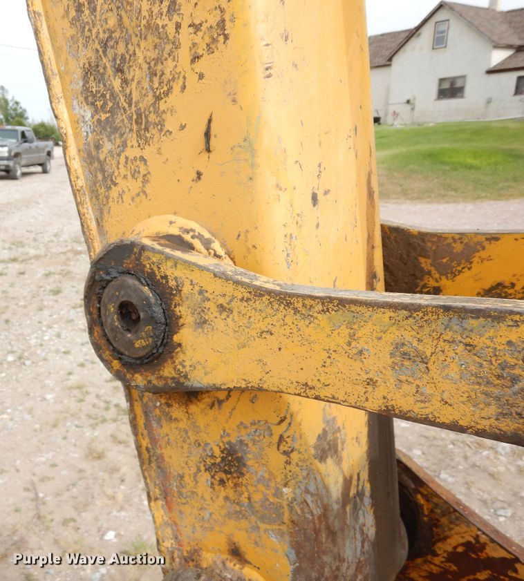 image for item DR1229 1994 John Deere 490E  excavator